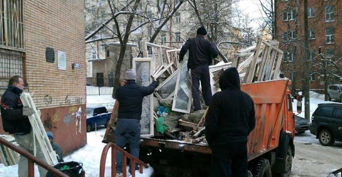 Вывоз мусора с погрузкой